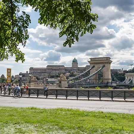 アパート Trendy Design Apartment- 1 Br- Ac ブダペスト