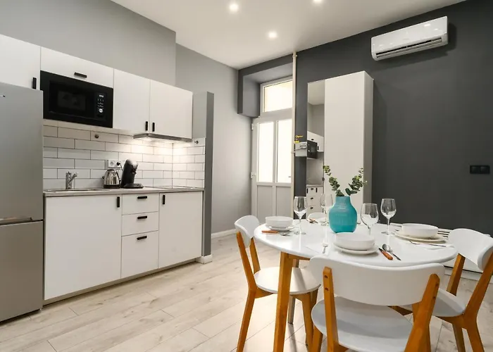 Trendy Design Apartment- 1 Br- Ac * ブダペスト