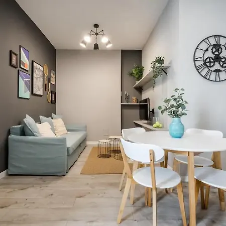 Daire Trendy Design Apartment- 1 Br- Ac *